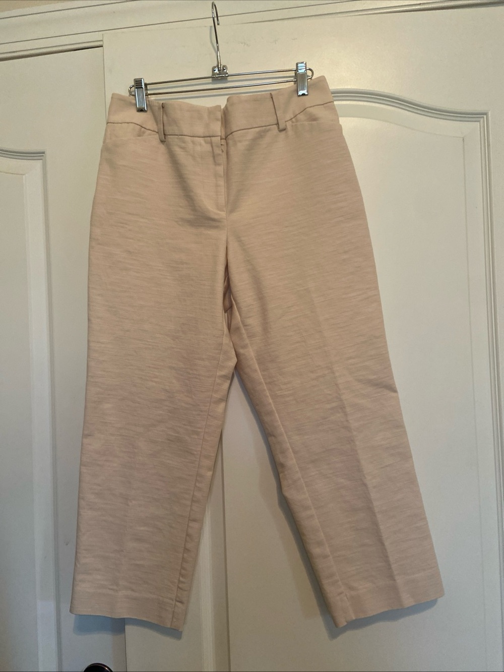 Ann Taylor Cropped Straight-Leg Pants in Light Beige